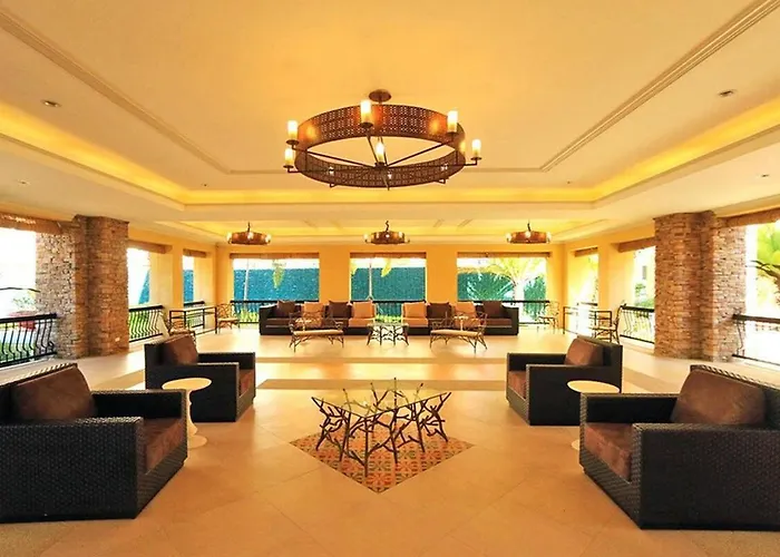 Chic Near Ocean Park Apartment *