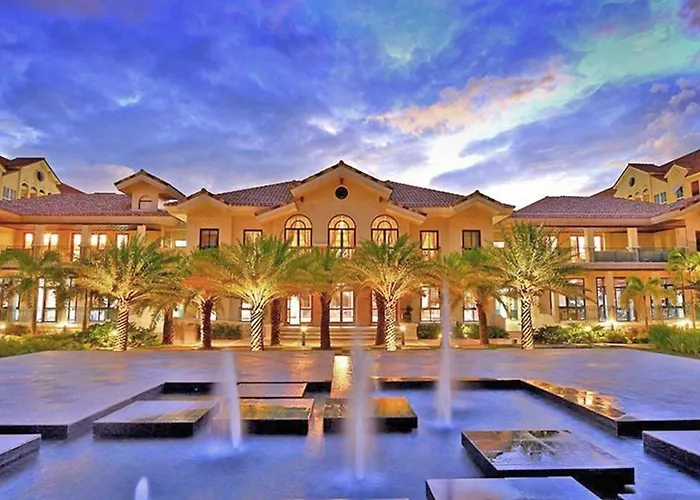 Chic Near Ocean Park Apartment *